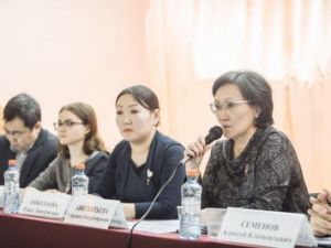 Сардана Авксентьева выступила с отчетом перед населением села Табага