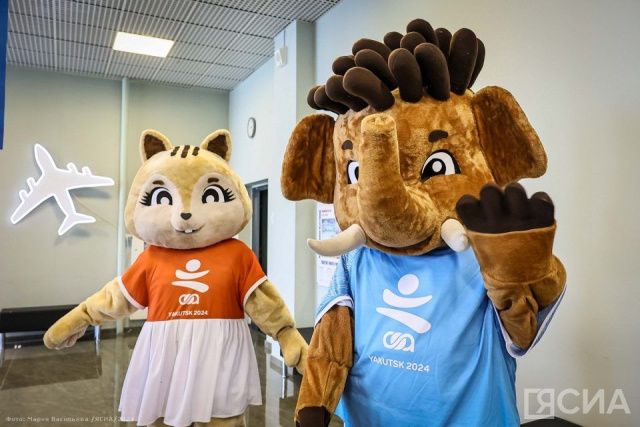 Видеофакт: в торговых центрах Якутска установили фигуры талисманов VIII Игр «Дети Азии»