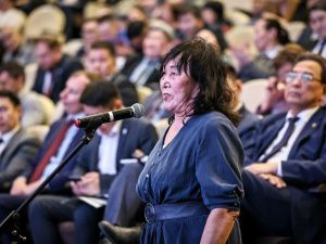 Кирилл Бычков провел заключительный отчет правительства Якутии