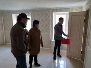 Сардана Авксентьева проверила новый обсерватор для изолированных лиц