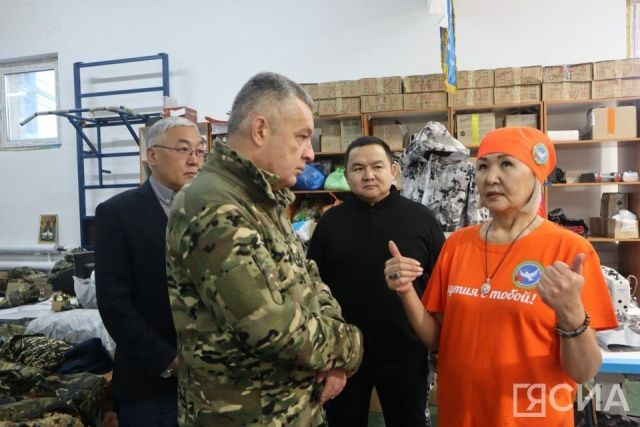 Роман Греков встретился с волонтёрами «Якутия с тобой»