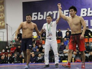«С третьей попытки должен победить». Борец Тимур Николаев о своём участии на турнире Sakha arena