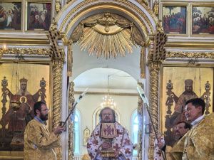 Престольный праздник Никольского храма отметили за Архиерейским богослужением в Якутске