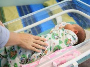 В Чурапчинском улусе женщинам, впервые ставшие матерями, будут вручать 50 тысяч рублей