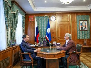 Айсен Николаев встретился с вице-премьером Татарстана Василем Шайхразиевым