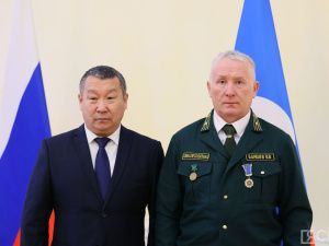 К 80-летию Авиалесоохраны Якутии вручили государственные награды
