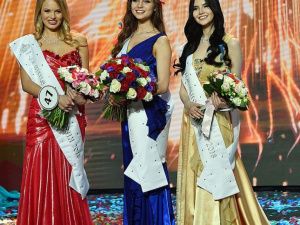 Шанс для якутской красавицы.  Вместо кого Наталью Строеву отправили на конкурс «Мисс мира»?