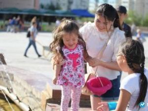 Минтруд уточнил условия получения выплаты в 10 тысяч рублей на детей