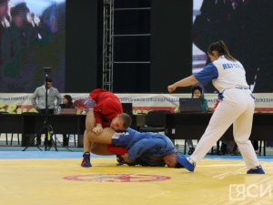 В Якутске стартовал всероссийский турнир по самбо памяти Героя России Александра Рыжикова