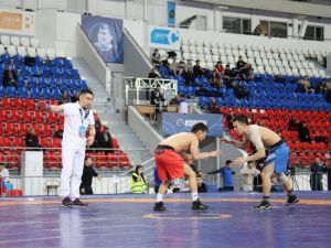 В Якутске начались схватки на ковре турнира Гран-при МинГООБЖН