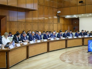 Айсен Николаев призвал глав муниципалитетов к новому уровню управленческой культуры