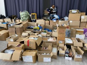 В Якутии сбор посылок для мобилизованных становится массовым движением