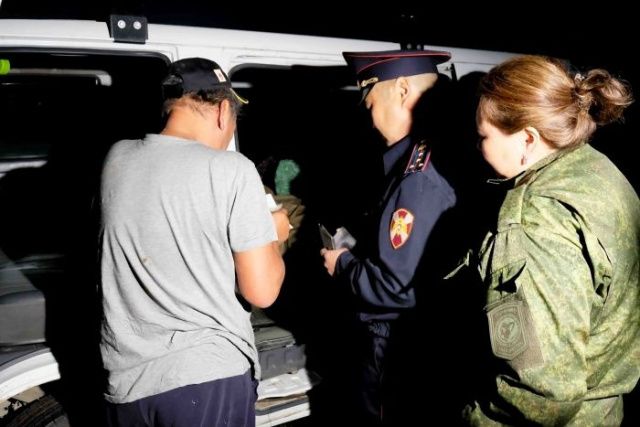 В Якутии проводятся рейды по проверке владельцев оружия и по охотугодьям общего пользования