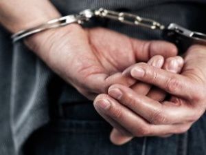 Житель Нюрбинского района подозревается в насильственных действиях сексуального характера над своими дочками