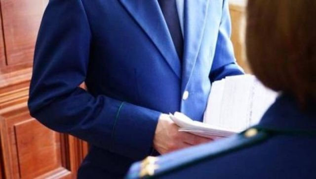 Молодую женщину оштрафовали за оскорбление мужчины в торговом центре