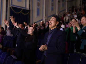 В Астане зрители высоко оценили спектакль Театра Олонхо Якутии