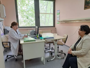 Изнасиловал 16-летнюю школьницу и пытался скрыть ее тело на свалке: Детский омбудсмен Якутии встретилась с потерпевшей