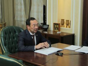Глава Якутии провел заседание Единого координационного центра республики