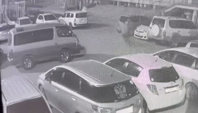 Полиция разыскивает мотоциклиста, скрывшегося после наезда на женщину