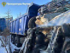 Два человека погибли в ДТП с участием грузовика и микроавтобуса на трассе «Вилюй»