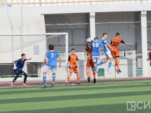 Футболисты Якутии проведут последний домашний матч в рамках ЮФЛ