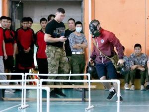 В Якутске провели военизированную эстафету в память о бойце ОМОНа Андрее Ощепкове