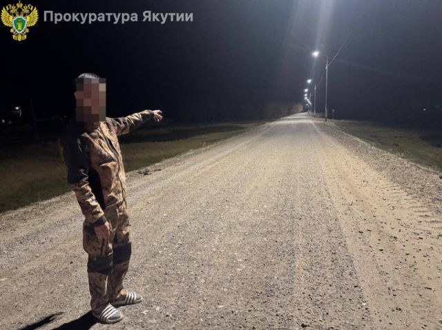 В Таттинском улусе двое молодых мужчин предстанут перед судом за избиение подростков: Один из нападавших угрожал ножом и попытался наехать машиной