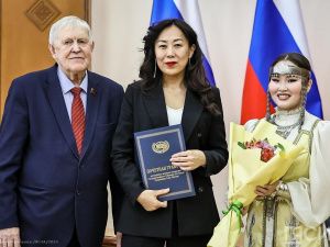 Работникам культуры Якутии вручили государственные награды