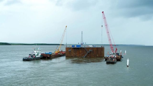 Ленский мост: навигация завершена, впереди спуск третьего коффердама