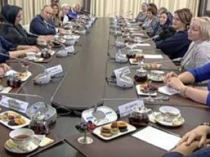 Айсен Николаев: Мы и дальше будем решать проблемы семей военных