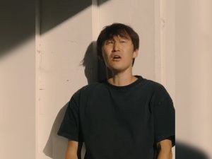 Якутянин Петр Погодаев выпустил кавер и снял небольшой клип к песне Виктора Цоя «В сотый раз»