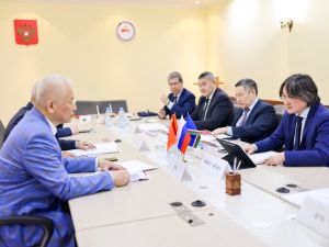 Джулустан Борисов провёл встречу с представителями хэйлунцзянской корпорации «Сюань Юань»