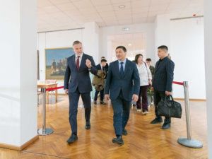 Более 100 участников принимают участие в Кубке Главы по шахматам