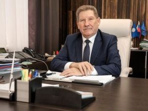 «Болезнь никого не щадит». Глава Нерюнгринского района лечится от вирусной пневмонии и ждет результатов теста на COVID-19