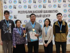 Команда Якутска стала чемпионом республики по шахматам