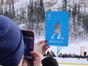 Зрелищной ничьей завершился матч звёзд мирового хоккея с якутской командой у Ленских столбов