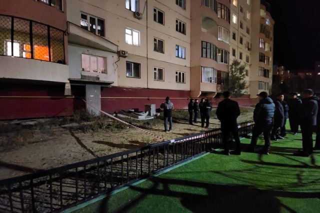 Власти Якутска окажут помощь семьям детей, пострадавших от обрушения бетонной плиты