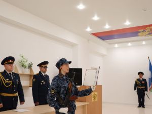 Сотрудники, поступившие на службу в уголовно-исполнительную систему, приняли Присягу