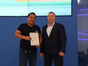 В Якутске наградили волонтёров-предпринимателей, помогающих бойцам СВО