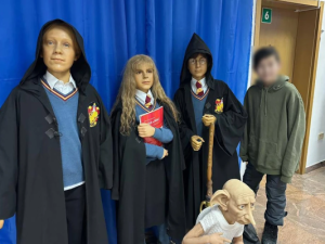 Восковые фигуры Гарри Поттера, Шрека, Барби и других можно посмотреть в НХМ в Якутске