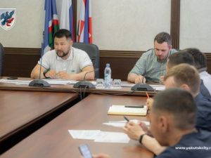 Евгений Григорьев обсудил вопросы переселения с активом жителей аварийных домов Строительного округа