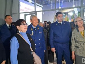 В Якутске открылась выставка, посвящённая заслуженному работнику прокуратуры Василию Колмогорову