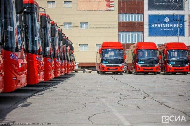 Обеспечат жильем, оплатят часть ипотеки: разработаны меры поддержки водителей автобусов Якутска