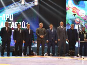 В Якутске торжественно открыли Всероссийский турнир по борьбе Хапсагай