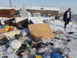 Роман Сорокин проверил уборку санточек в Строительном округе