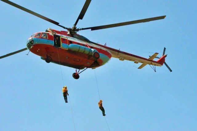 Число задействованных в тушении пожаров превысило 1400 человек