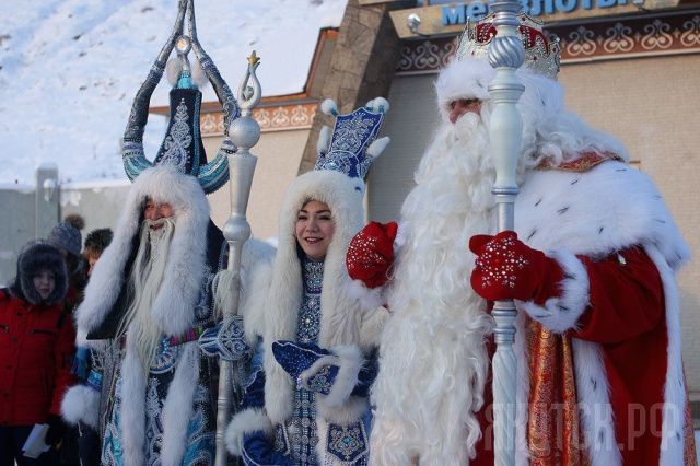 Юные горожане могут отправить новогоднее послание Деду Морозу и Чысхаану