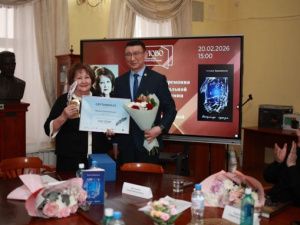 Национальная литературная премия «Слово» вручена народному поэту Якутии