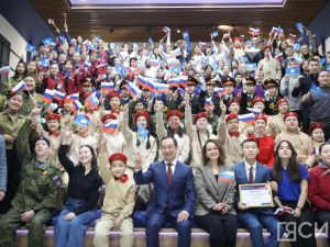 Айсен Николаев поздравил с Днём детского движения в Якутии