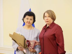 Сотрудники ЗАГСа в Якутии отметили профессиональный праздник